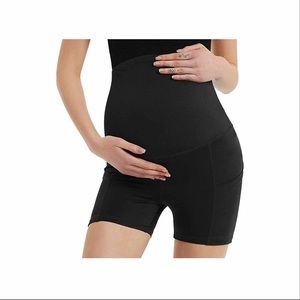 Maternity yoga shorts